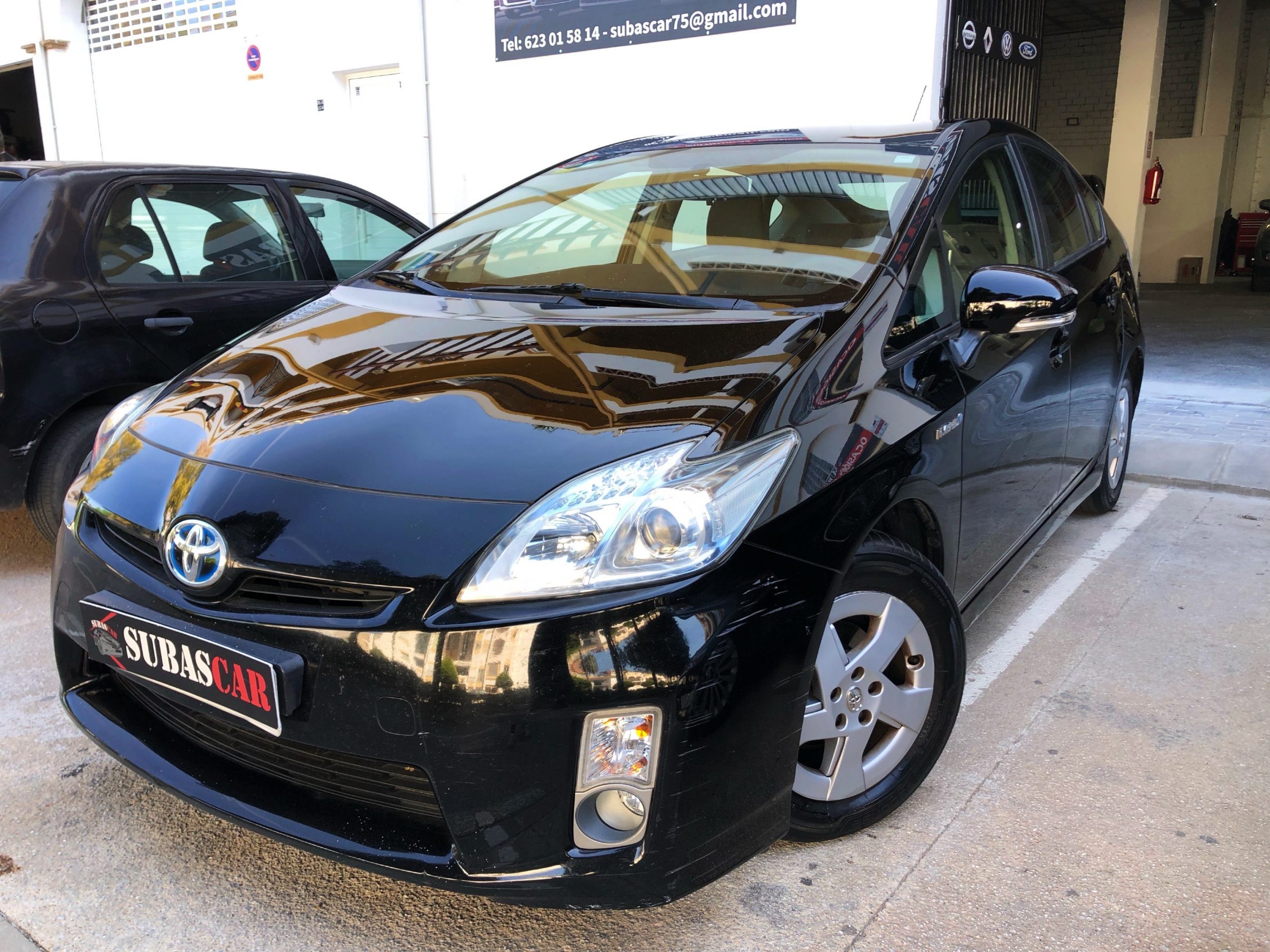 TOYOTA PRIUS 2011