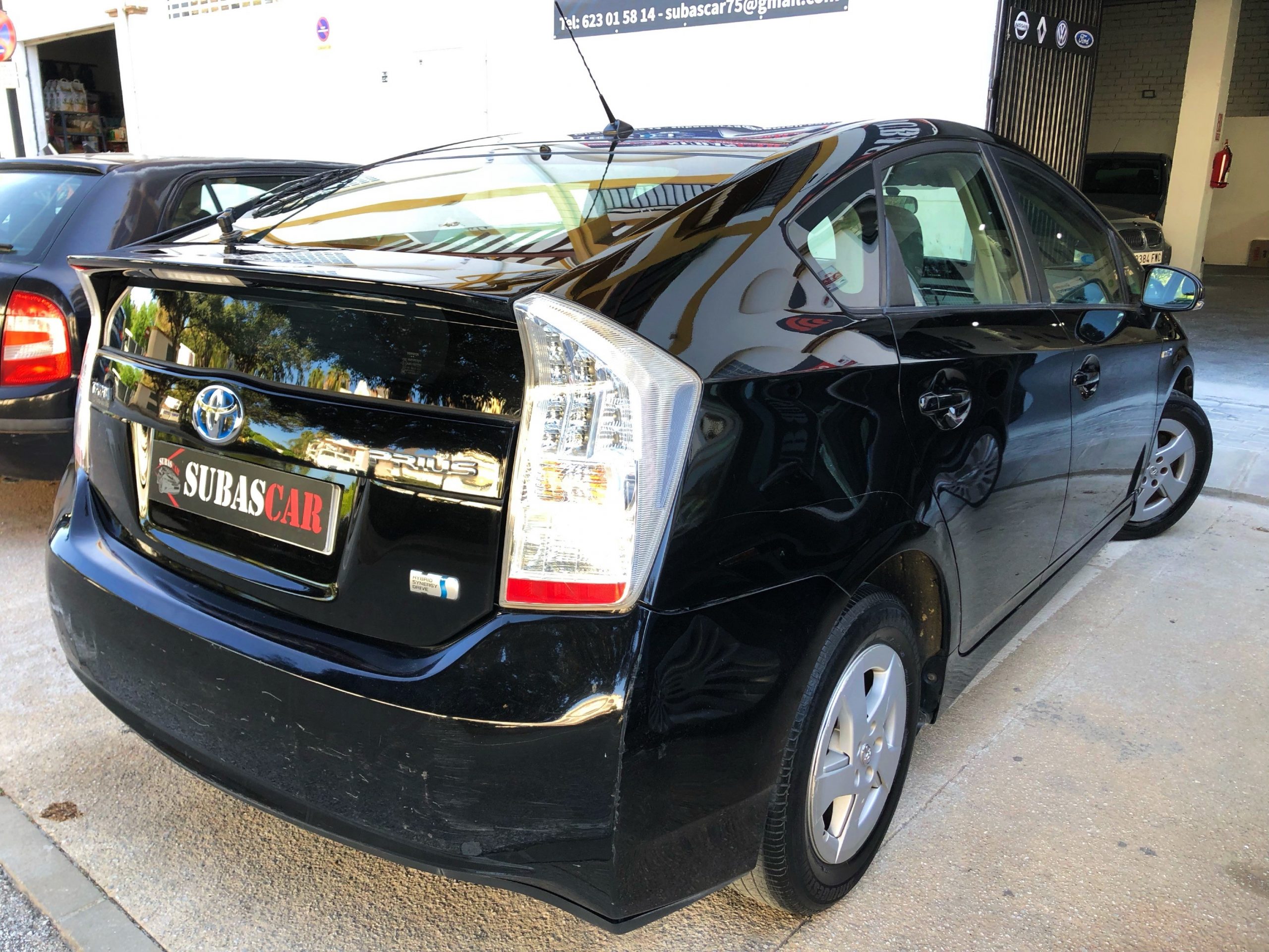 TOYOTA PRIUS 2011